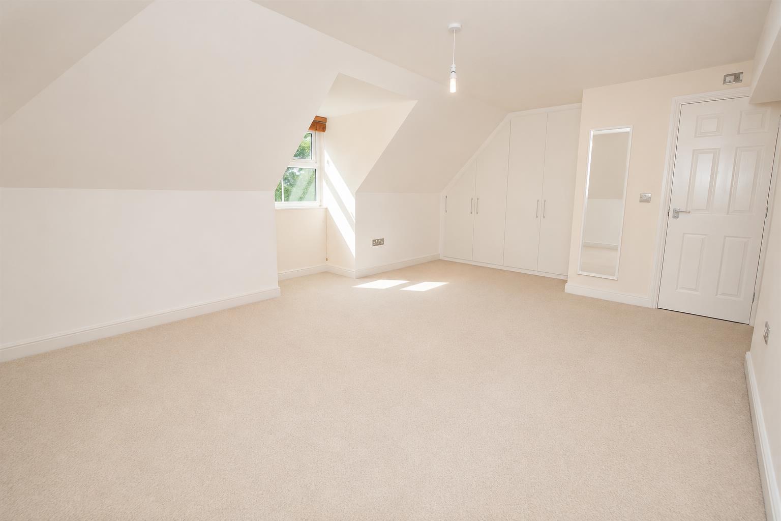 Pryor Close, Tilehurst, Tilehurst Reading